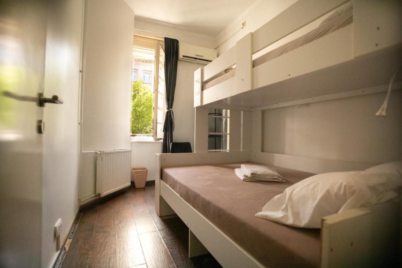 All In Hostel Belgrade Exterior photo