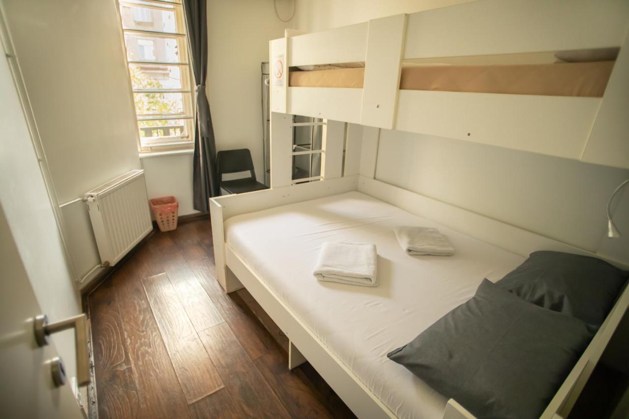 All In Hostel Belgrade Exterior photo