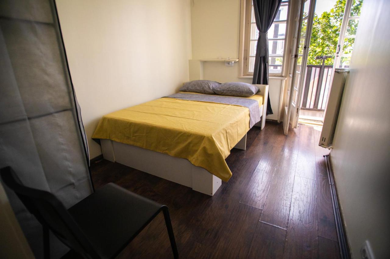 All In Hostel Belgrade Exterior photo