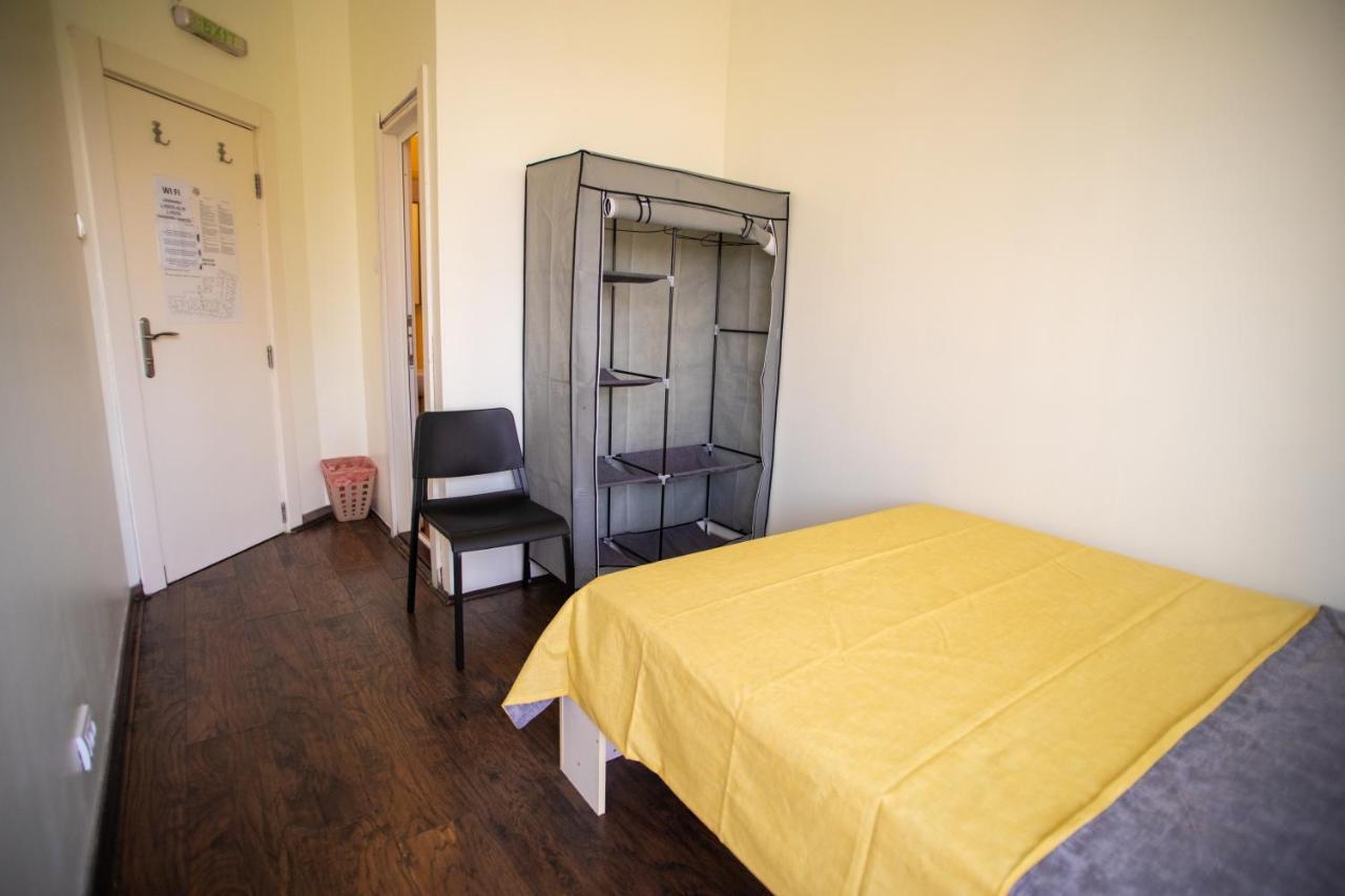 All In Hostel Belgrade Exterior photo