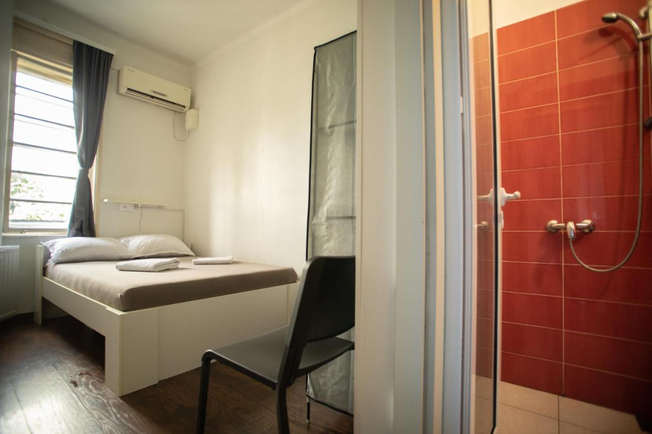 All In Hostel Belgrade Exterior photo