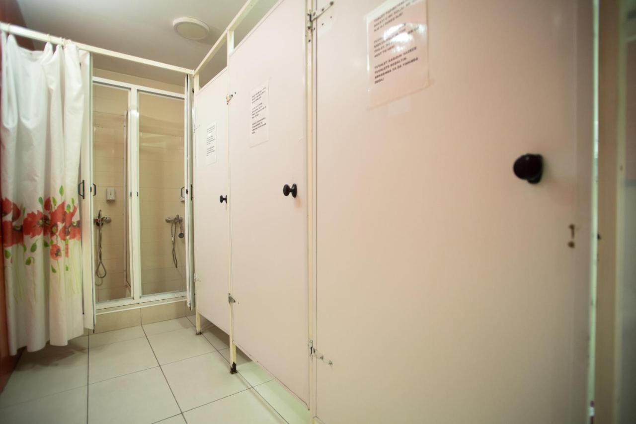 All In Hostel Belgrade Exterior photo